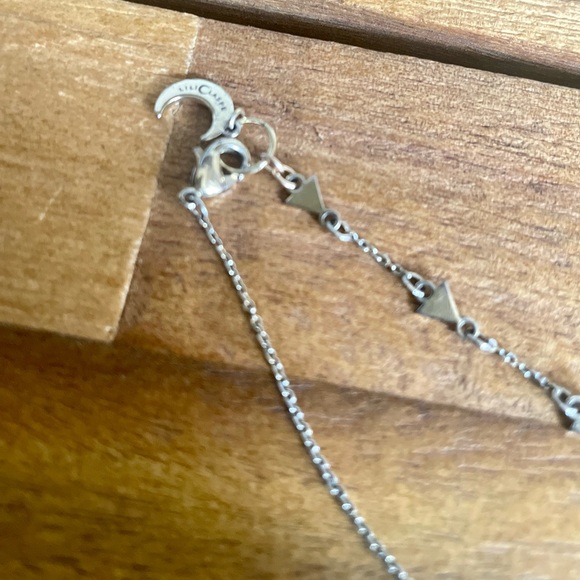 LILI CLASPE lariat necklace gold asymmetrical triangle - Picture 5 of 5